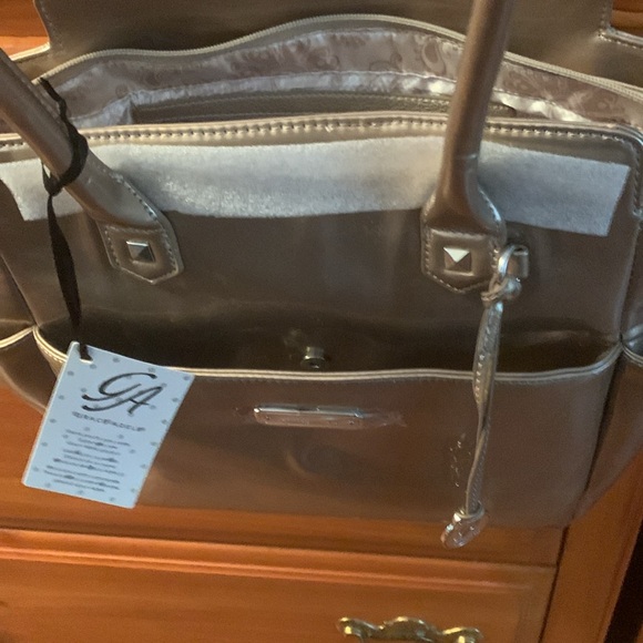 Grace Adele purse, clutch and scarf, cross body strap and dust bag - Picture 8 of 12